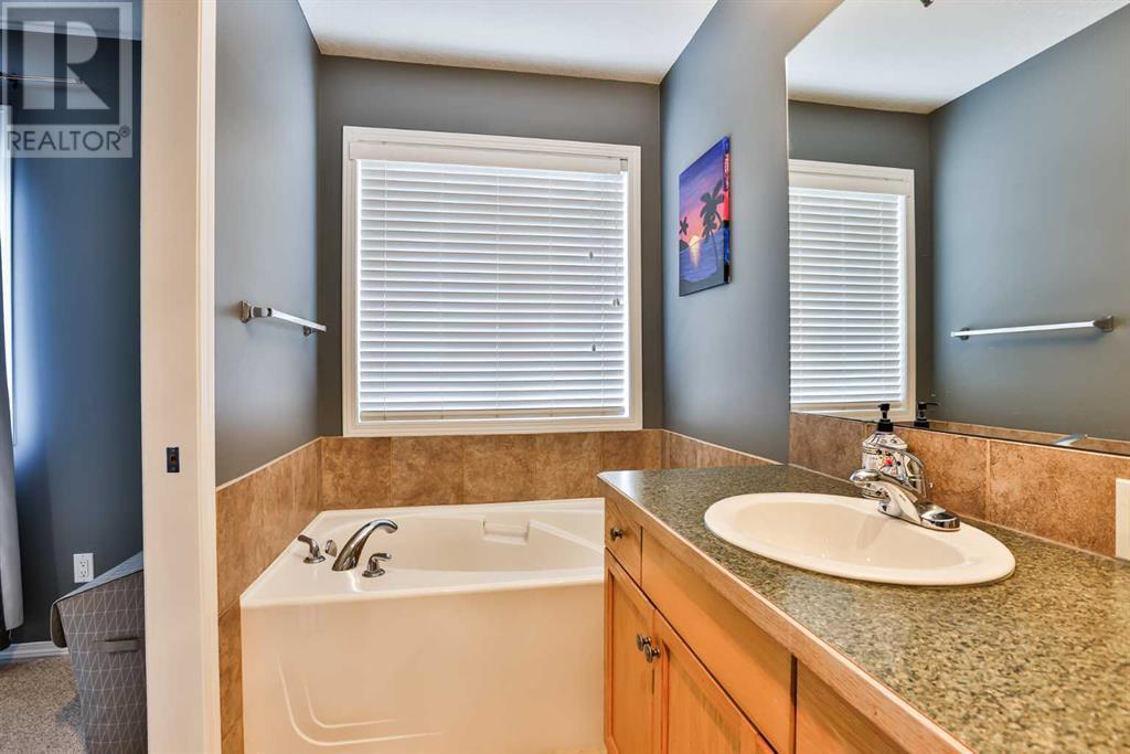 243 Squamish Court W, Lethbridge, Alberta  T1K 7Y9 - Photo 17 - A2237031