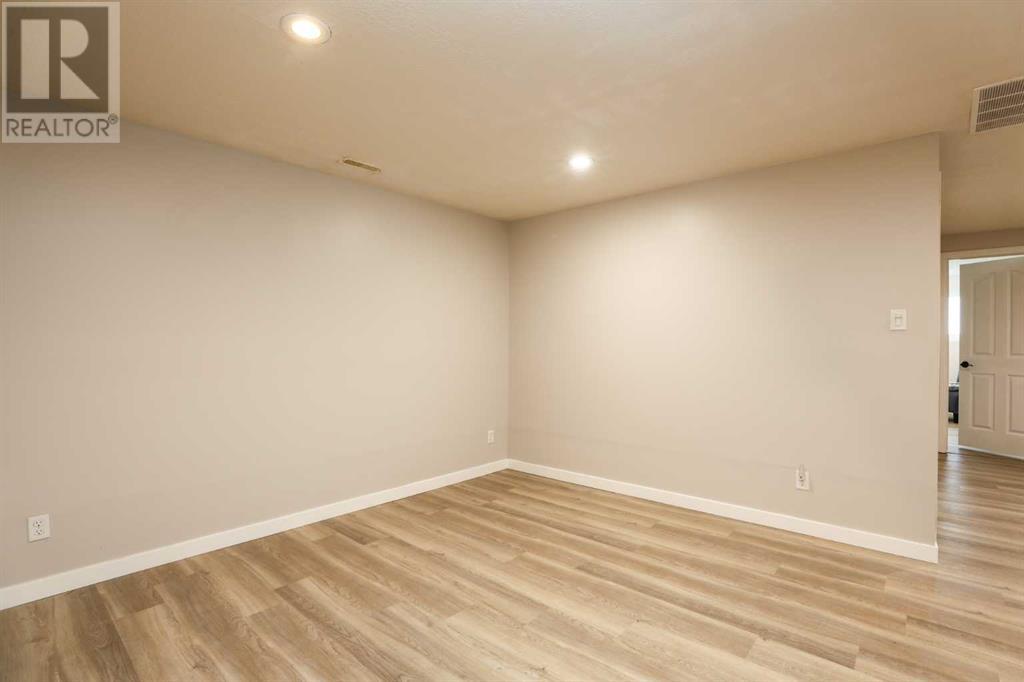 72 Aberdeen Road W  W, Lethbridge, Alberta  T1J 4Z2 - Photo 21 - A2241227