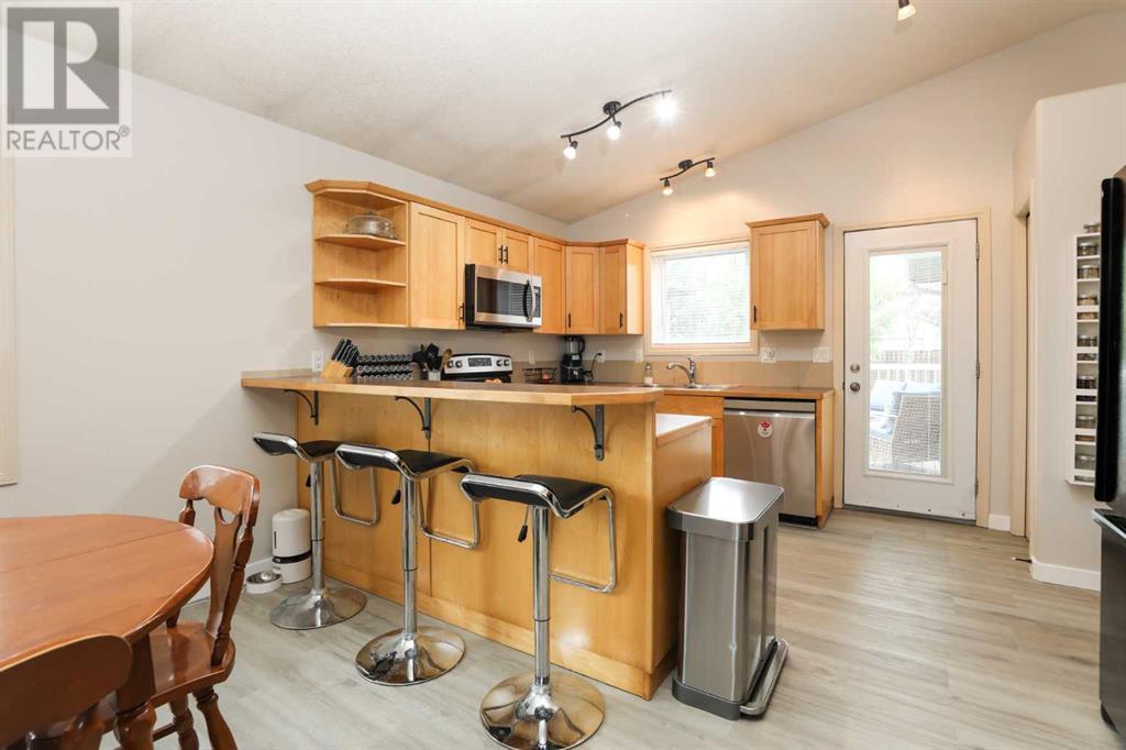 72 Aberdeen Road W  W, Lethbridge, Alberta  T1J 4Z2 - Photo 5 - A2241227