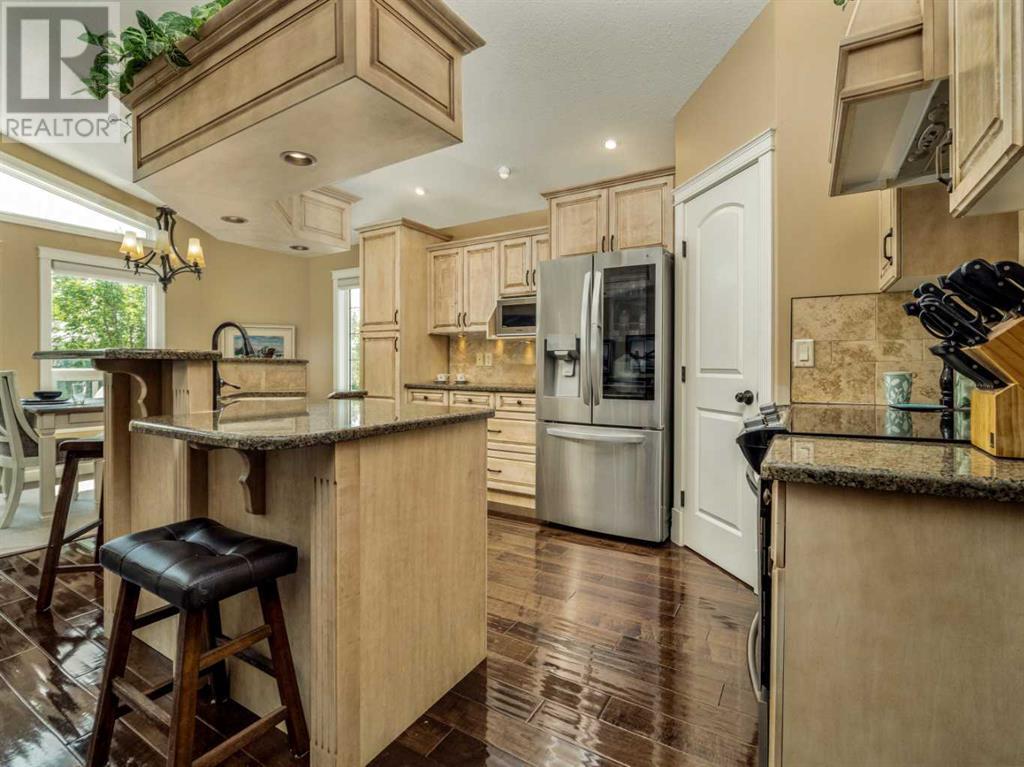 208 Mt Sunburst Place W, Lethbridge, Alberta  T1K 2S3 - Photo 11 - A2230437