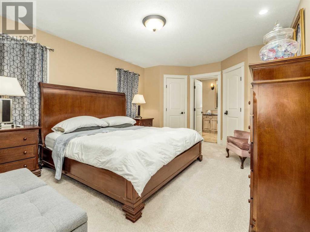 208 Mt Sunburst Place W, Lethbridge, Alberta  T1K 2S3 - Photo 23 - A2230437
