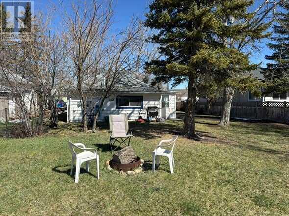 724 Lacombe Street, Pincher Creek, Alberta  T0K 1W0 - Photo 16 - A2212577