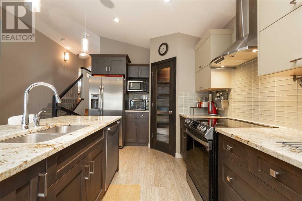 93 Riverine Lane W, Lethbridge, Alberta  T1K 5V6 - Photo 7 - A2217812