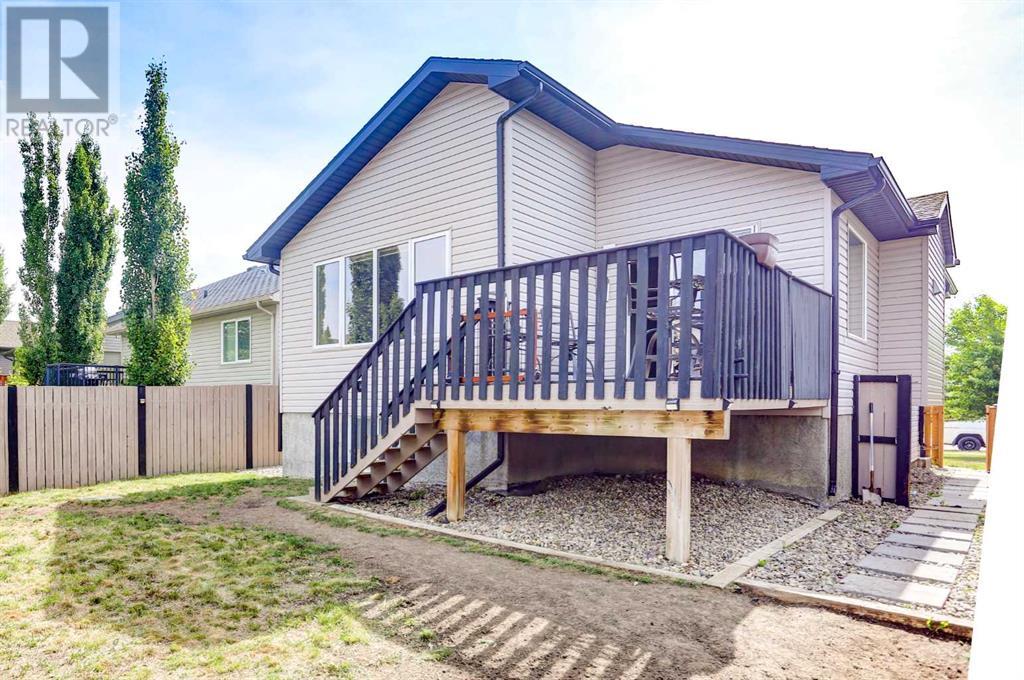 29 Coalbanks Links  W, Lethbridge, Alberta  T1J 4R8 - Photo 36 - A2235947