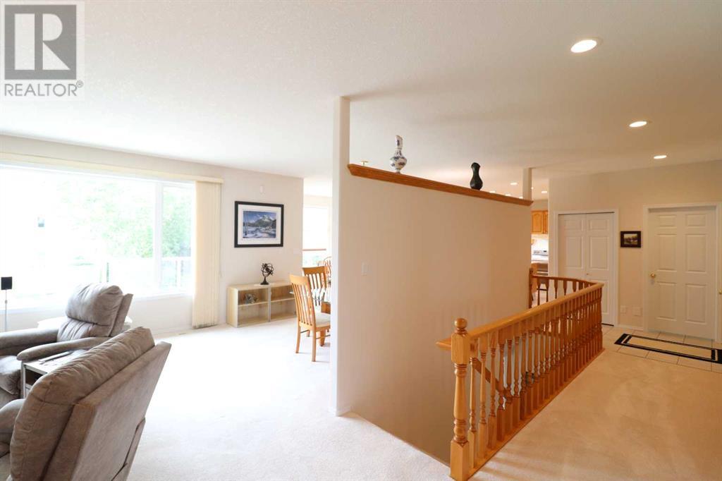 77 Fairmont Park Landing S, Lethbridge, Alberta  T1K 7L1 - Photo 3 - A2233414