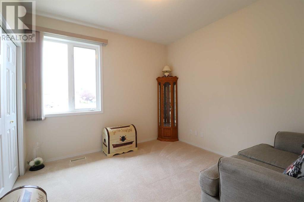 77 Fairmont Park Landing S, Lethbridge, Alberta  T1K 7L1 - Photo 22 - A2233414