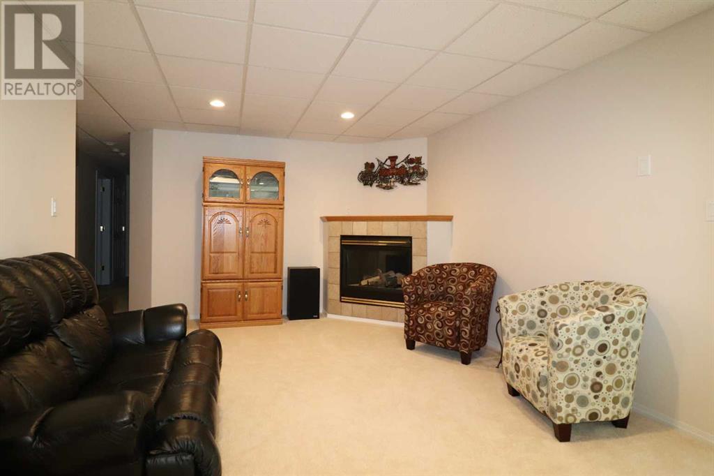 77 Fairmont Park Landing S, Lethbridge, Alberta  T1K 7L1 - Photo 28 - A2233414