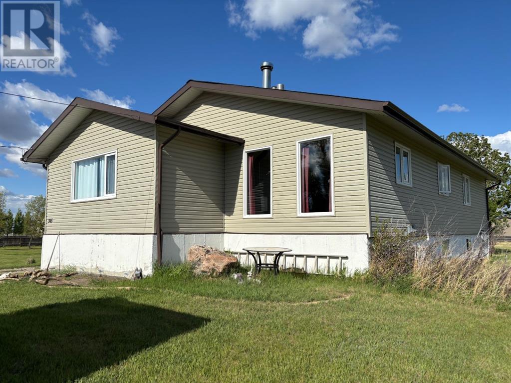 365 S 5 St W, Magrath, Alberta  T0K 1J0 - Photo 2 - A2223080