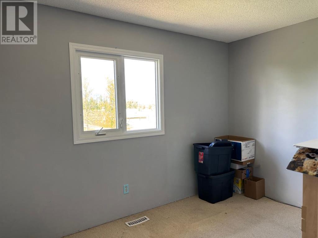 365 S 5 St W, Magrath, Alberta  T0K 1J0 - Photo 27 - A2223080