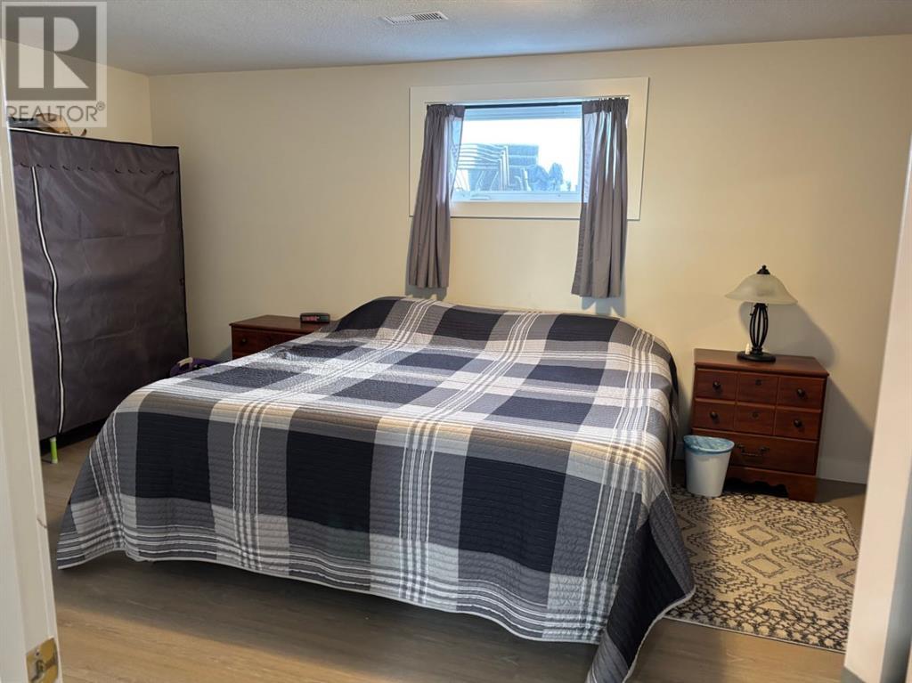 365 S 5 St W, Magrath, Alberta  T0K 1J0 - Photo 35 - A2223080