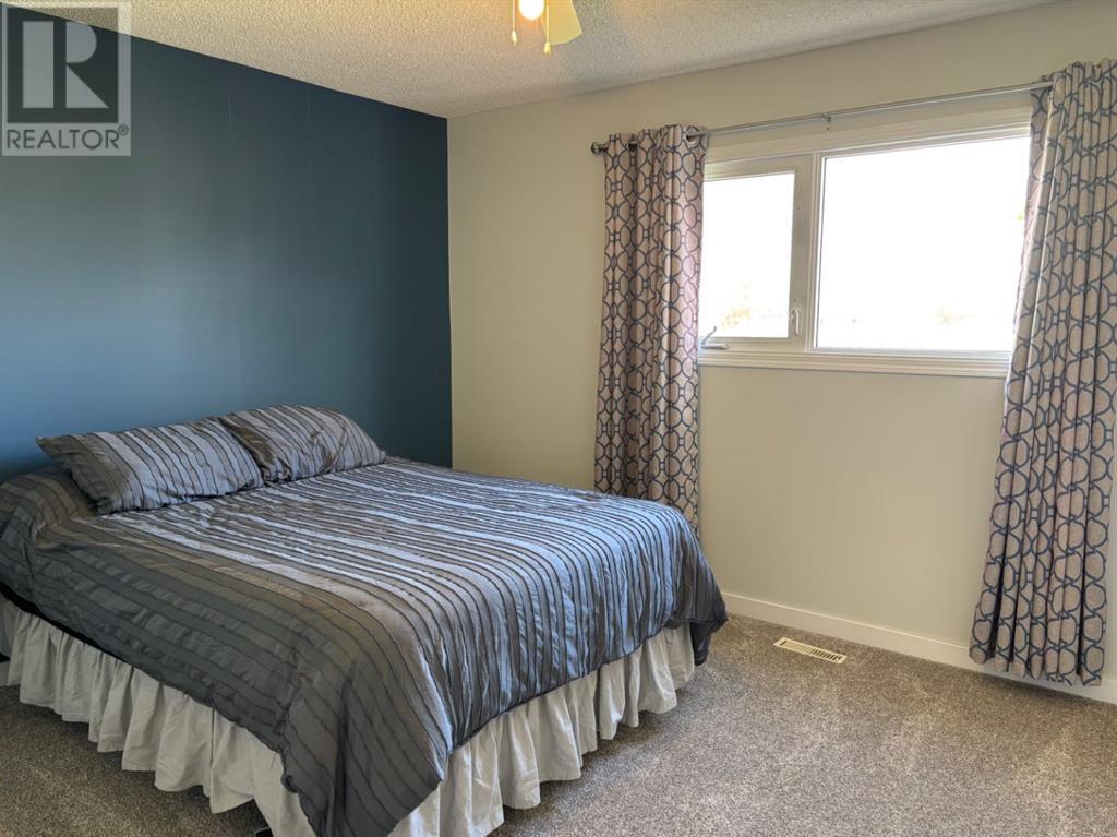 365 S 5 St W, Magrath, Alberta  T0K 1J0 - Photo 22 - A2223080