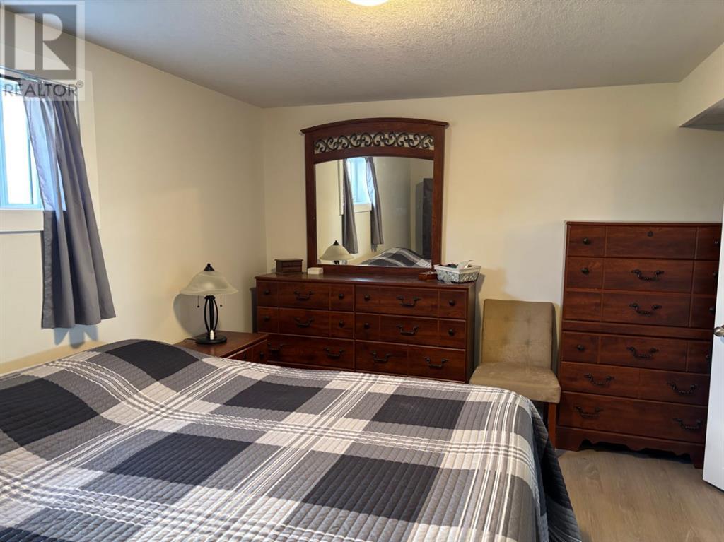365 S 5 St W, Magrath, Alberta  T0K 1J0 - Photo 36 - A2223080