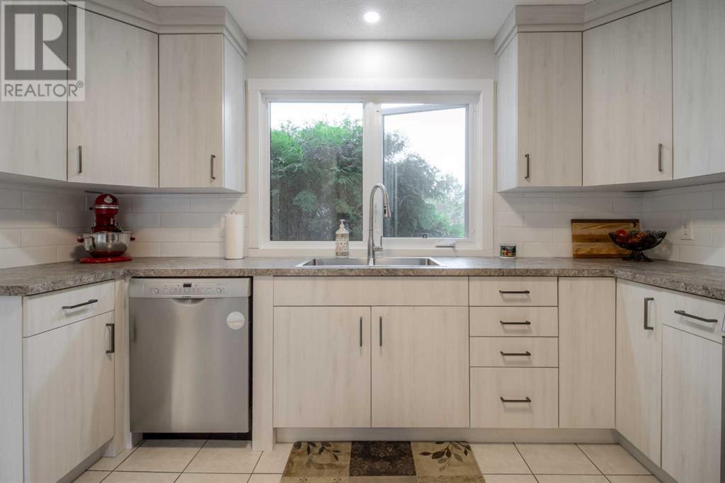 1602 Ashgrove Road S, Lethbridge, Alberta  T1K 3M1 - Photo 15 - A2241535