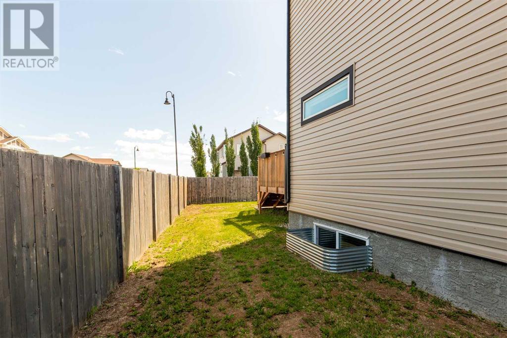 96 Northlander Way W, Lethbridge, Alberta  T1J 5K8 - Photo 28 - A2230943