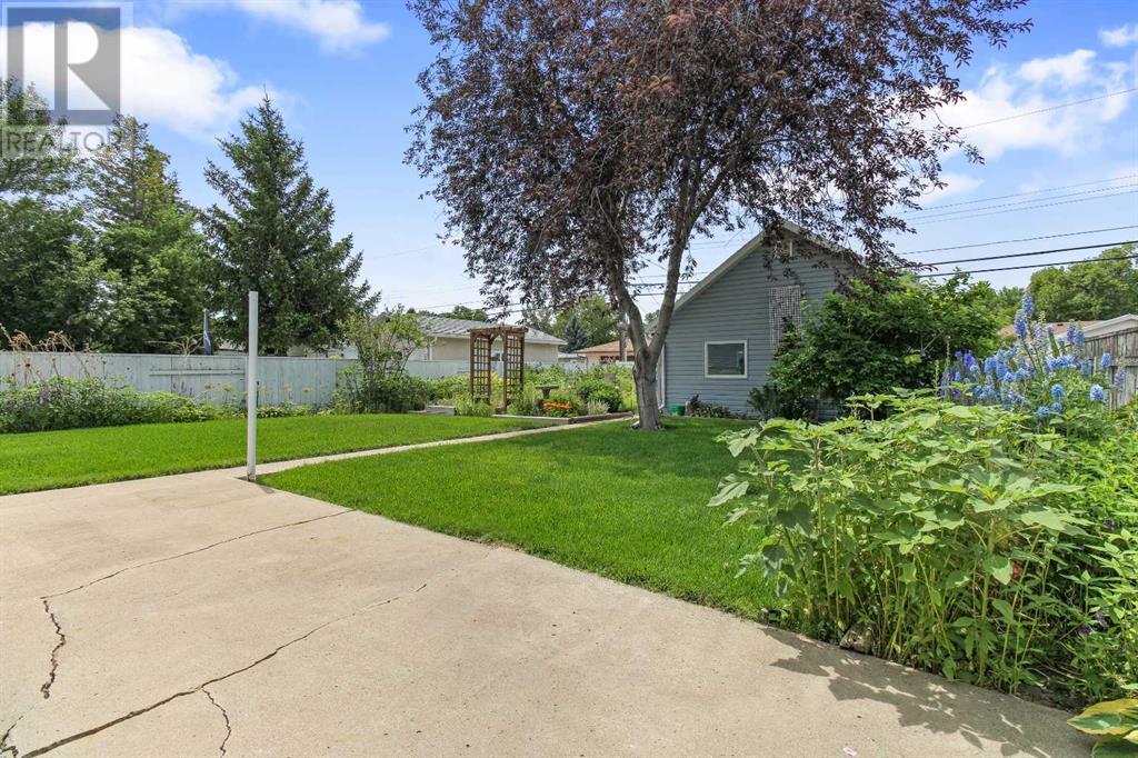 734 10 Street N, Lethbridge, Alberta  T1H 2E3 - Photo 33 - A2235818