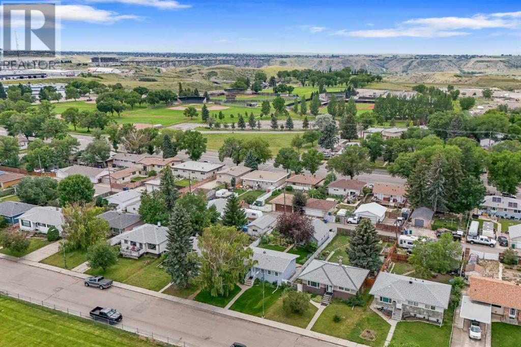 734 10 Street N, Lethbridge, Alberta  T1H 2E3 - Photo 40 - A2235818