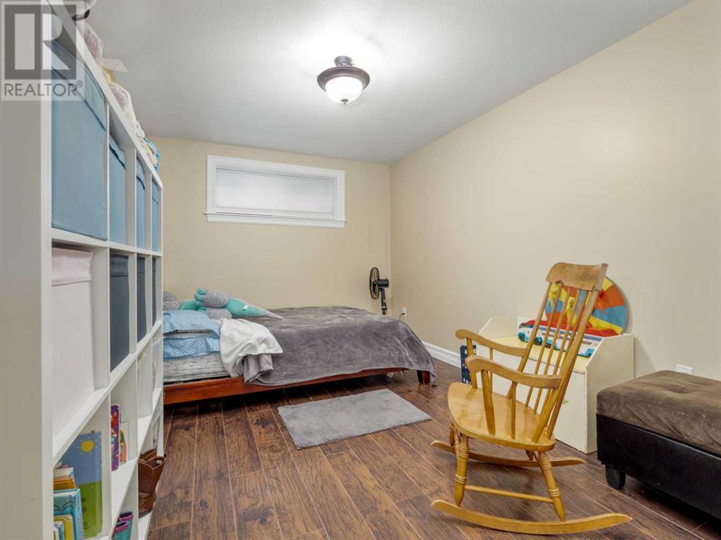 174 S 3rd Street E, Magrath, Alberta  T0K 1J0 - Photo 37 - A2242098
