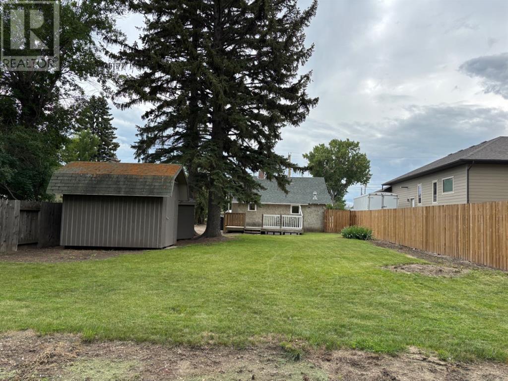 63 W Harker Avenue, Magrath, Alberta  T0K 1J0 - Photo 24 - A2241984