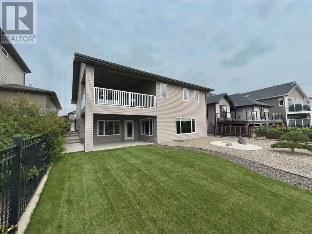 565 Edinburgh Road W, Lethbridge, Alberta  T1J 4E2 - Photo 2 - A2242232