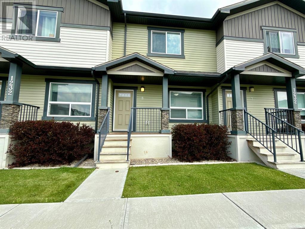 8, 1232 Keystone Road W, Lethbridge, Alberta