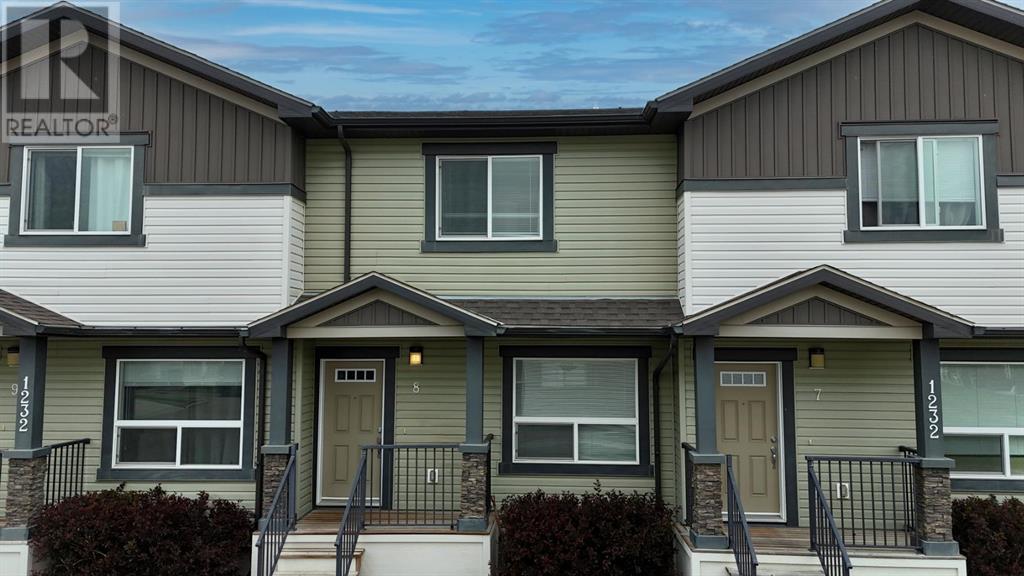 8, 1232 Keystone Road W, Lethbridge, Alberta  T1J 5H6 - Photo 2 - A2240626