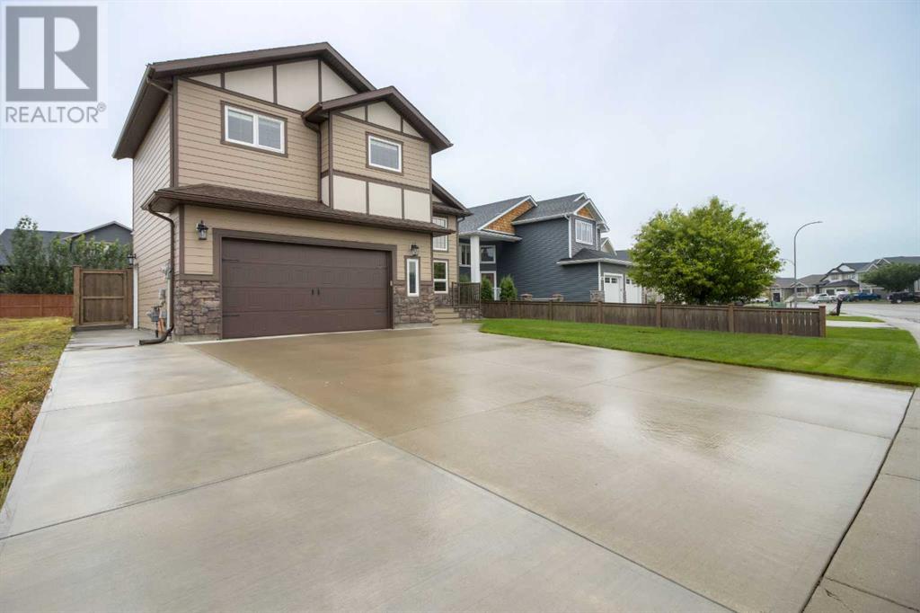 2202 Cedar Crescent, Coaldale, Alberta  T1M 0A5 - Photo 3 - A2241747
