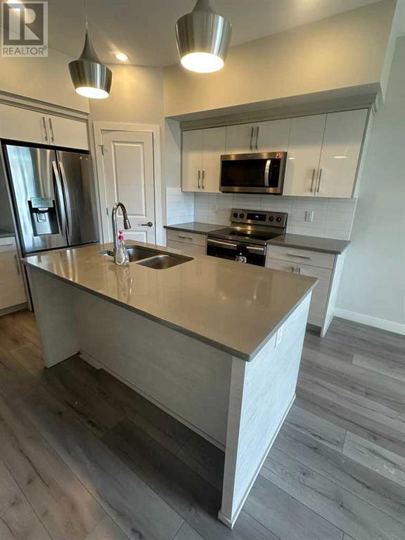 4-69 Aquitania Circle, Lethbridge, Alberta  T1J 5M5 - Photo 3 - A2239121