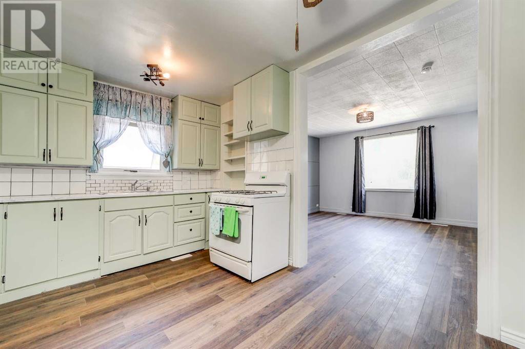 220 Dufferin Street, Granum, Alberta  T0L 1A0 - Photo 15 - A2232207