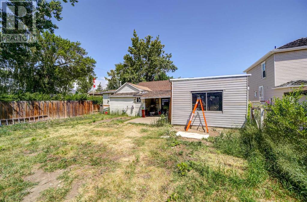 220 Dufferin Street, Granum, Alberta  T0L 1A0 - Photo 33 - A2232207