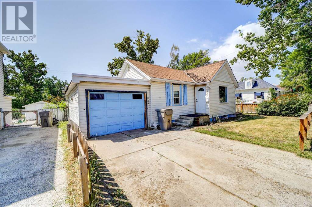 220 Dufferin Street, Granum, Alberta  T0L 1A0 - Photo 2 - A2232207