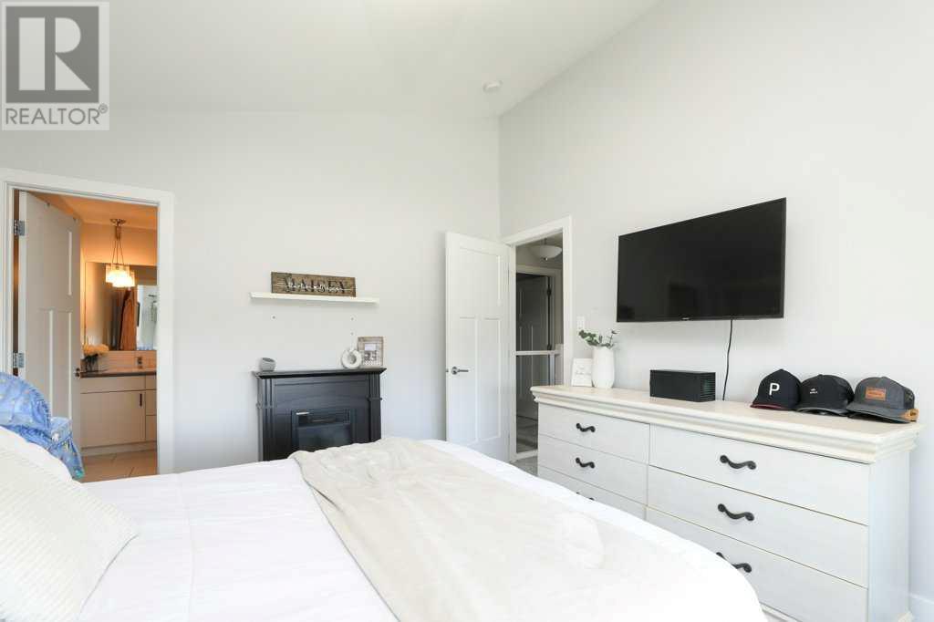 23 Country Meadows Boulevard W, Lethbridge, Alberta  T1J 5J4 - Photo 28 - A2228492