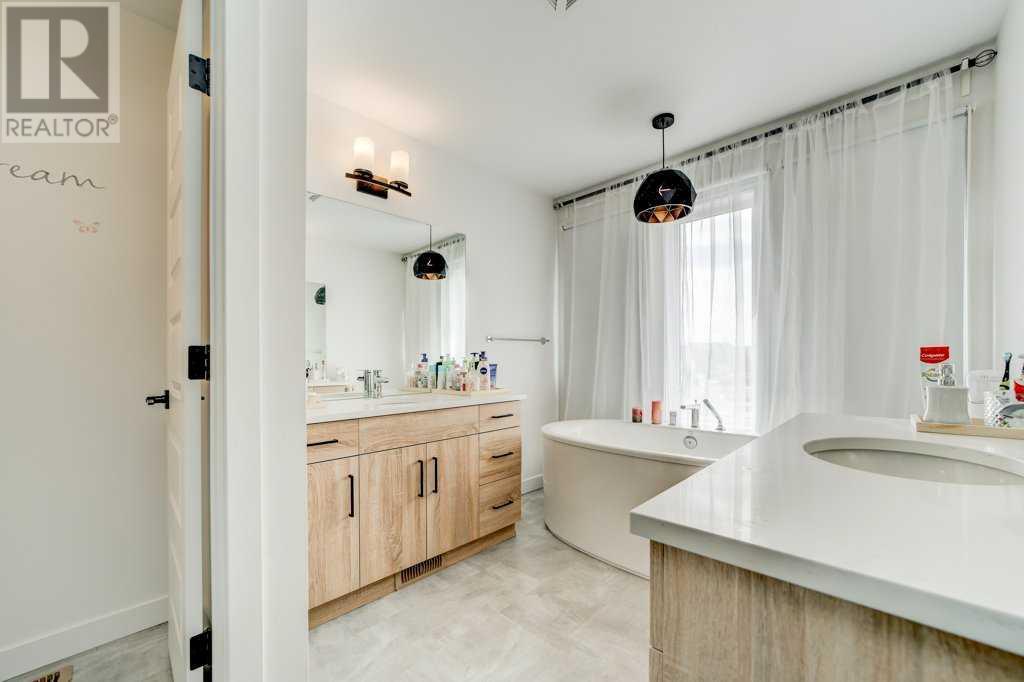 1170 Pacific Circle W, Lethbridge, Alberta  T1J 5V5 - Photo 25 - A2206118
