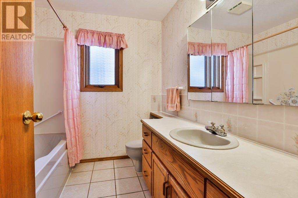 2222 26 Avenue S, Lethbridge, Alberta  T1K 6K2 - Photo 25 - A2241600