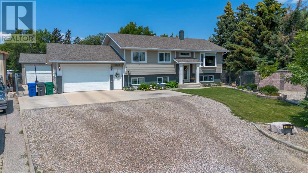 2705 32A Avenue S, Lethbridge, Alberta