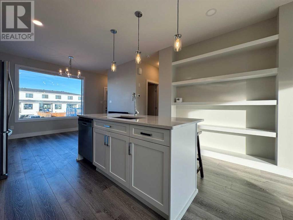 1155 Coalbrook Place W, Lethbridge, Alberta  T1J 5W7 - Photo 4 - A2187728