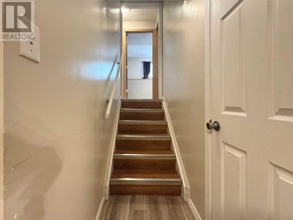806 Columbia Boulevard W, Lethbridge, Alberta  T1K 5A5 - Photo 25 - A2241395
