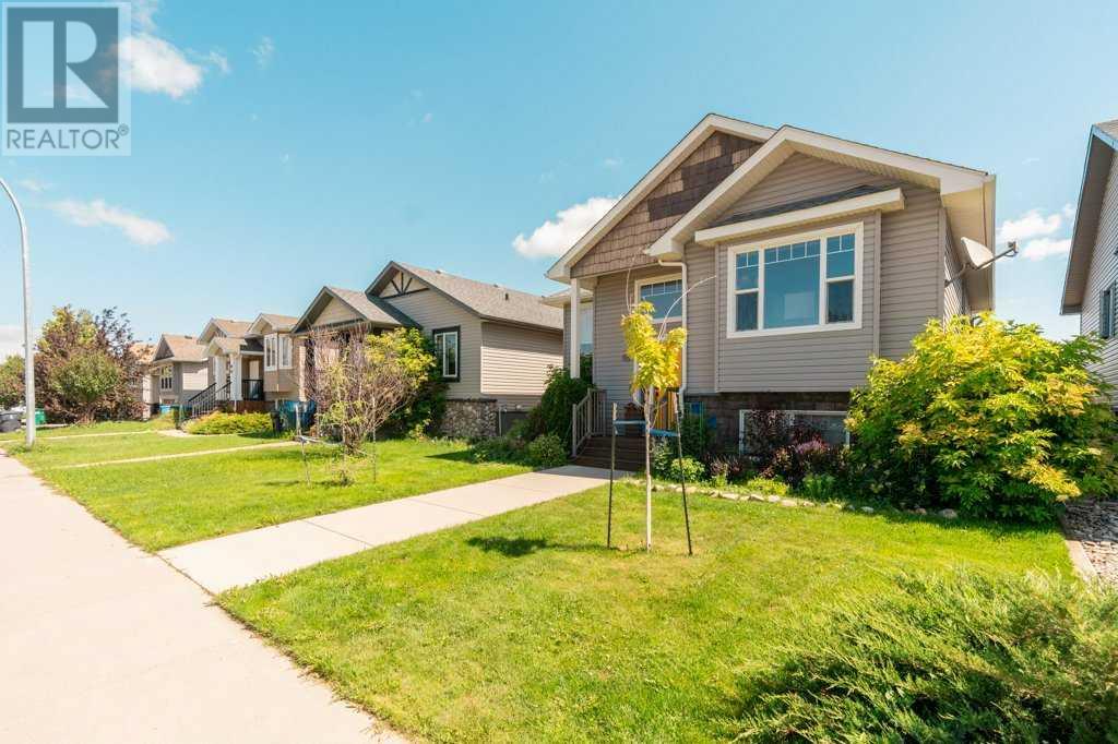 214 Sundance Crescent, Lethbridge, Alberta  t1j 0t6 - Photo 2 - A2242777