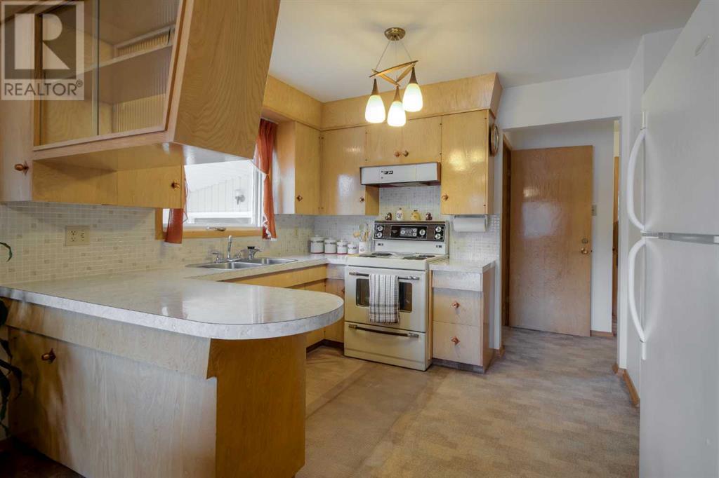 2114 19 Street, Coaldale, Alberta  T1M 1E8 - Photo 5 - A2241762