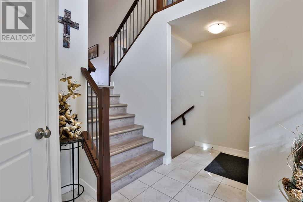 21 Riverford Close W, Lethbridge, Alberta  T1K 8E5 - Photo 3 - A2212616