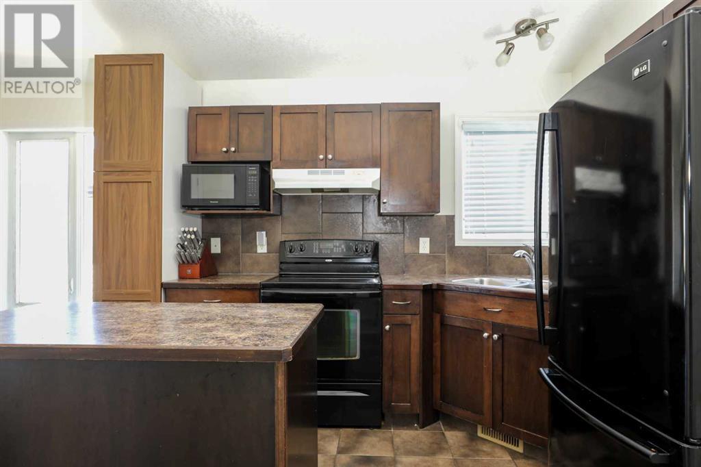 196 Aberdeen Road W, Lethbridge, Alberta  T1J 0N1 - Photo 9 - A2243281