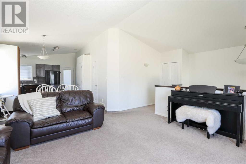 196 Aberdeen Road W, Lethbridge, Alberta  T1J 0N1 - Photo 5 - A2243281