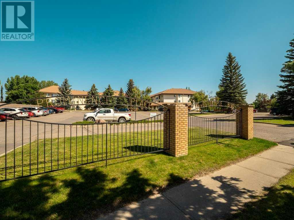 202, 75 temple Boulevard W, Lethbridge, Alberta