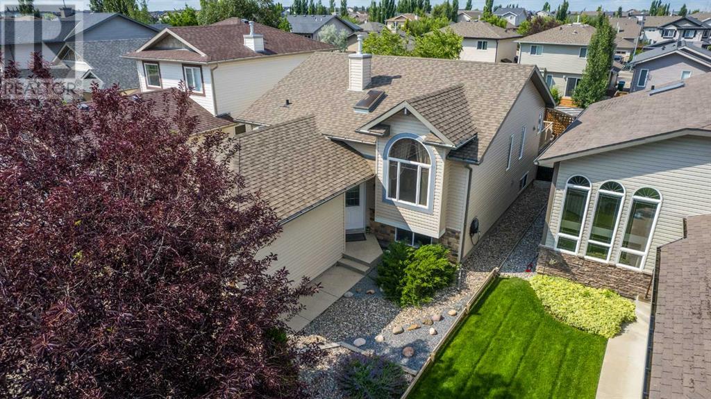 208 Silkstone Bay W, Lethbridge, Alberta  T1J 2A2 - Photo 5 - A2241270