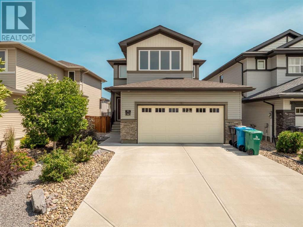 90 Moonlight Boulevard W, Lethbridge, Alberta