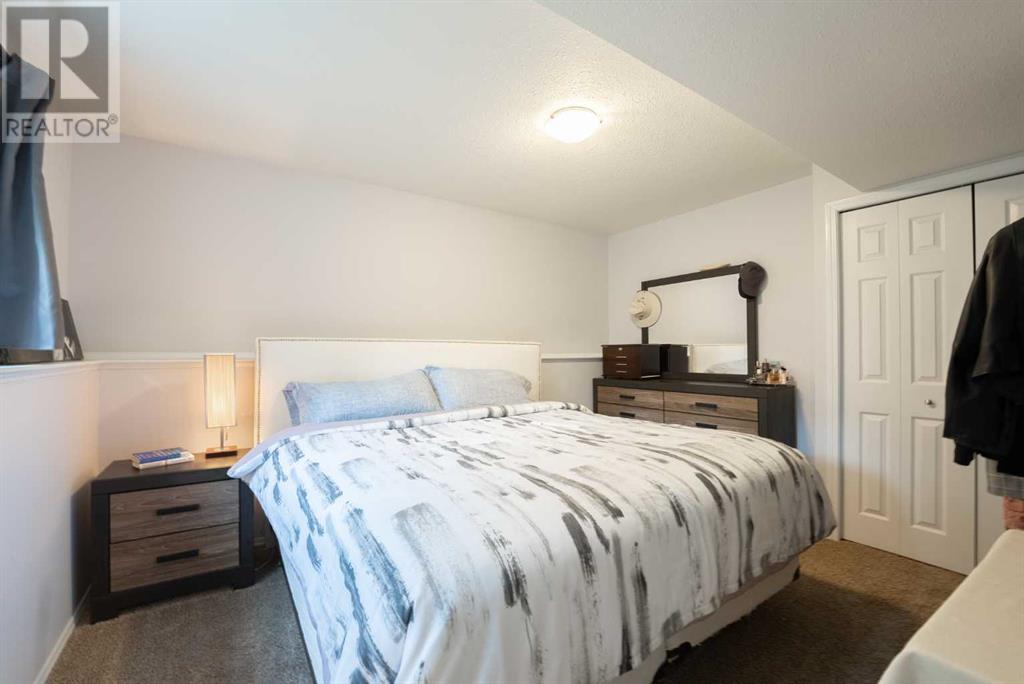 22 Mt Backus Crescent W, Lethbridge, Alberta  T1K 6P7 - Photo 21 - A2240963