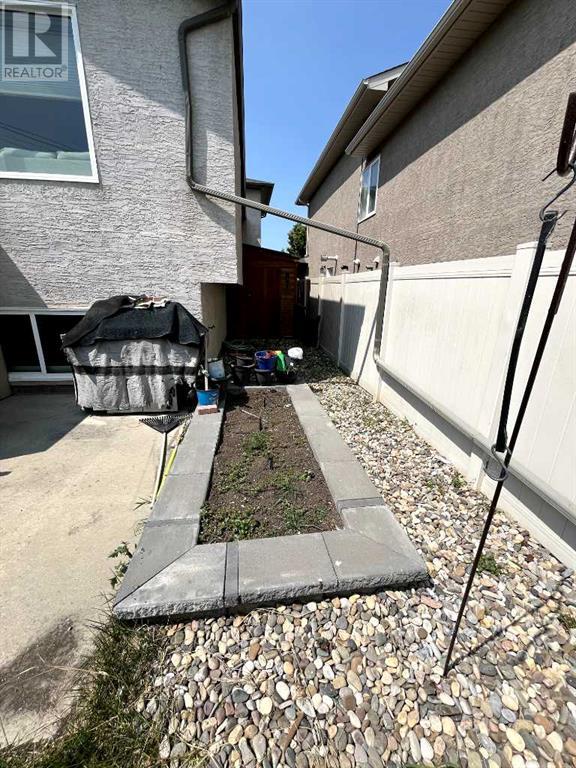 226 Gateway Manor S, Lethbridge, Alberta  T1K 5S1 - Photo 24 - A2238604