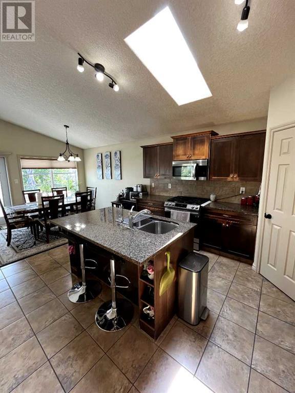 226 Gateway Manor S, Lethbridge, Alberta  T1K 5S1 - Photo 12 - A2238604