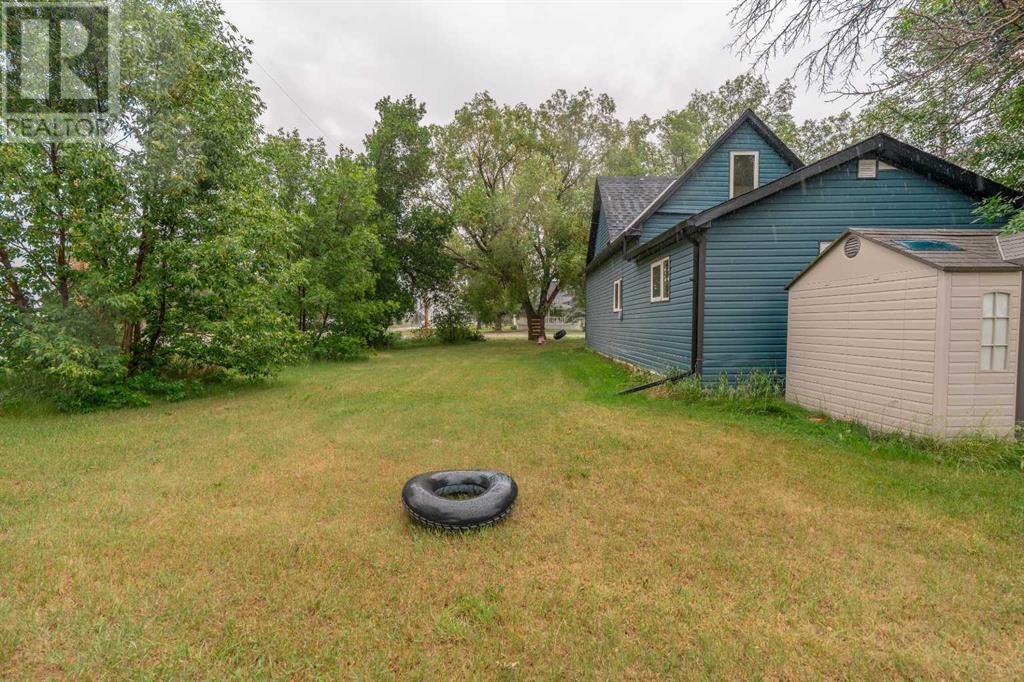 505 3 Street, Stirling, Alberta  T0K 2E0 - Photo 39 - A2233941