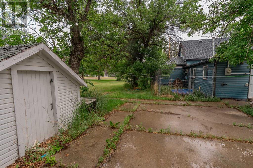 505 3 Street, Stirling, Alberta  T0K 2E0 - Photo 35 - A2233941