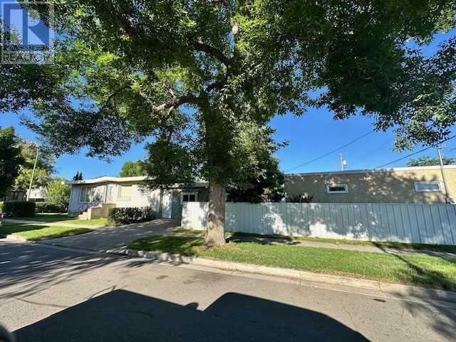 515 18 Street N, Lethbridge, Alberta  T1H 3G6 - Photo 3 - A2238305